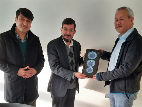 On 16 February 2023, a meeting took place between Dr Abas Basir, the last Minister of Education in Afghanistan before the Taliban seized power, and the Vice President for Research and Transfer at Düsseldorf University of Applied Sciences, Prof. Manfred Wojciechowski. The subject of the discussion was possibilities for supporting Afghan female academics.